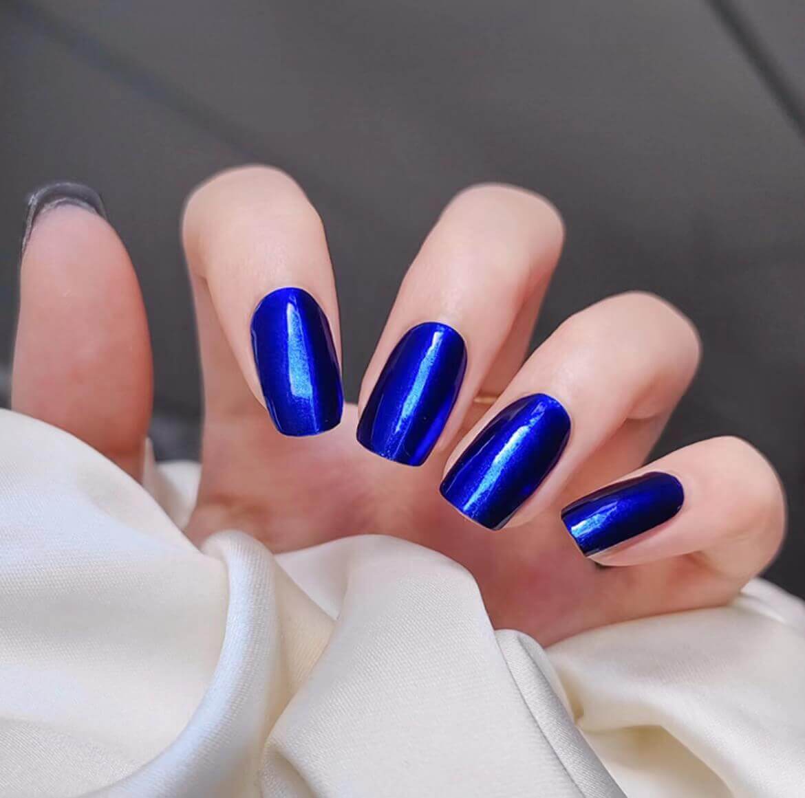 Uñas de gel Azul Metalizadas