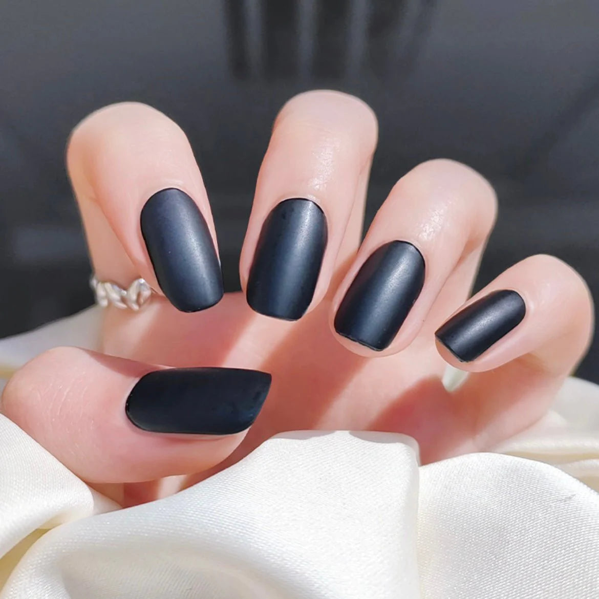 Uñas de Gel Black Matte